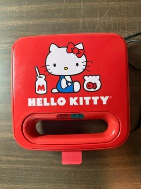 Hello Kitty Waffle Sandwich Maker Red 2022 Sanrio PP-KIT-HK1 French Toast Omelet